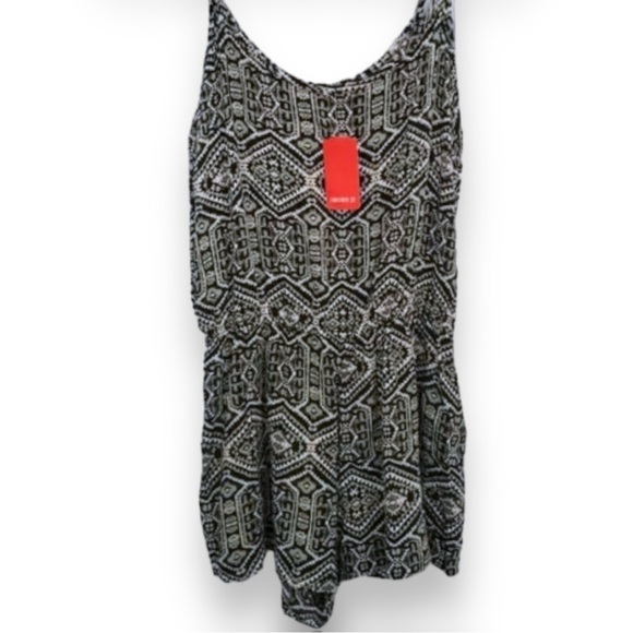 New Abstract Tribal Print Romper
Charcoal Geometric Playsuit - Picture 2 of 4